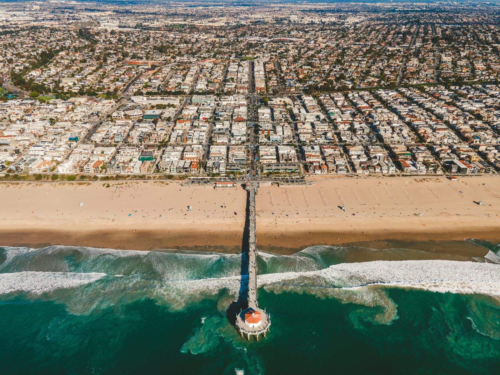 Manhattan Beach from the ocean
